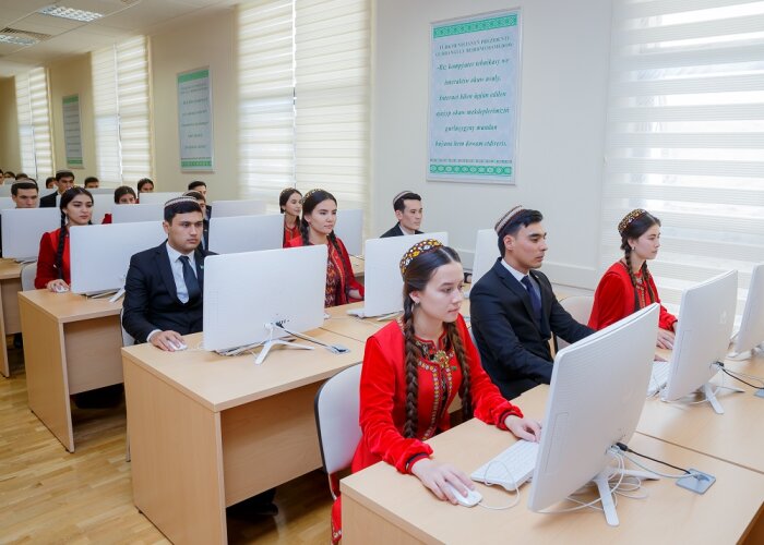 В некоторых вузах Туркменистана намечено организовать кафедры ЮНЕСКО