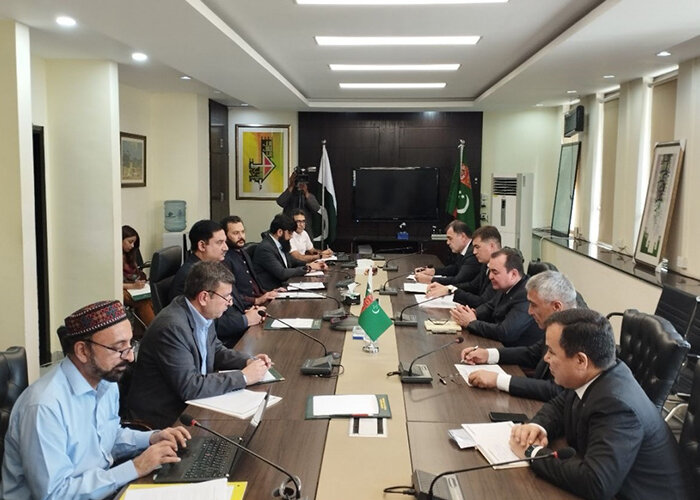 Туркменистан и Пакистан обсудили реализацию проектов газопровода ТАПИ и ЛЭП ТАП