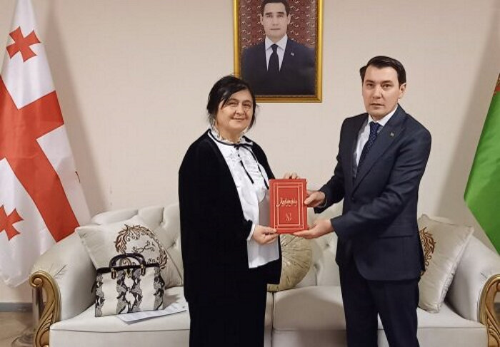 Туркменистан и Грузия проведут совместные мероприятия в честь поэта Махтумкули