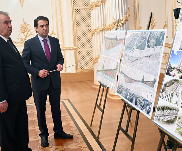Рустам Эмомали представил проект обновления Душанбе