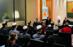 Представители Меджлиса встретились с туркменскими студентами, обучающимися в Японии