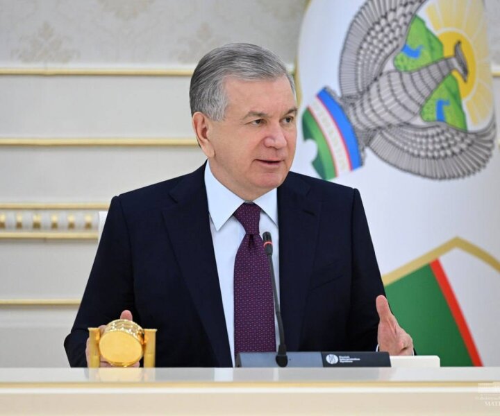 Президент Узбекистана выразил соболезнования России