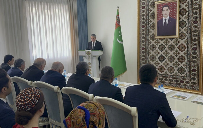 В посольстве Туркменистана в Душанбе прошел брифинг по итогам важнейших заседаний