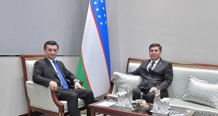 Посол Туркменистана провел встречу с главой узбекского МИД