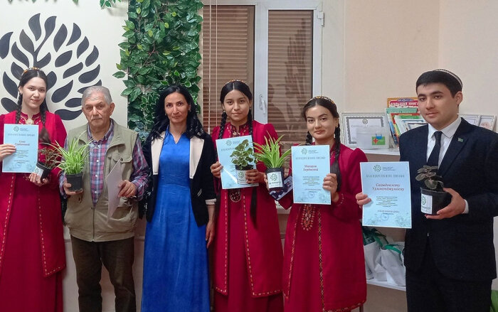 В Туркменистане подвели итоги конкурса эко-слоганов