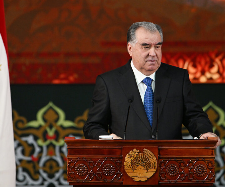 Глава Таджикистана выразил соболезнования России