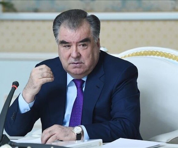 Президент Таджикистана подписал указ о призыве и увольнении военнослужащих