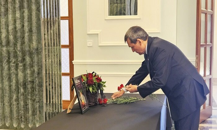 Глава МИД Туркменистана почтил память жертв теракта в Красногорске