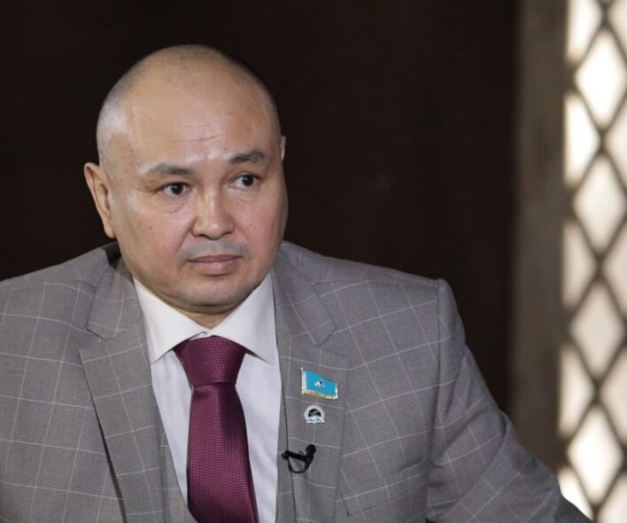 Депутат Казахстана предложил ввести финансовую помощь для матерей