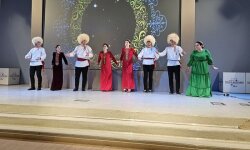 Студенты из Туркменистана выступили на концерте в Астрахани в честь праздника Новруз