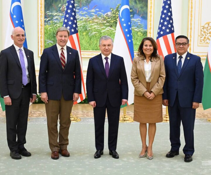 Объем товарооборота между США и Узбекистаном стал больше на 30% в прошлом году
