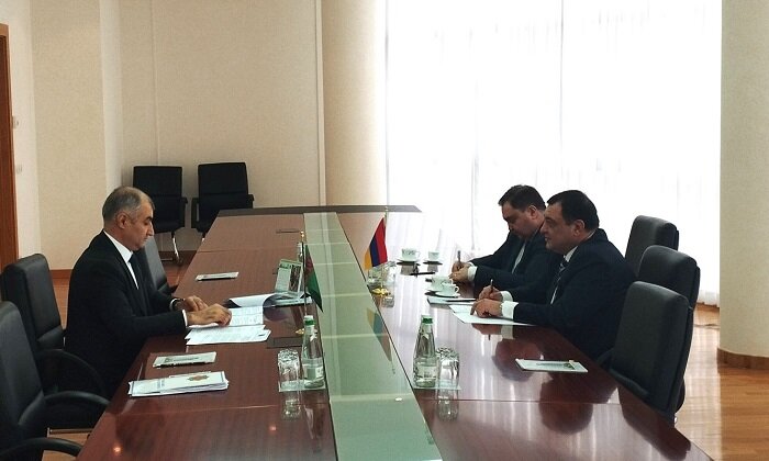В МИД Туркменистана прошла встреча с послом Армении