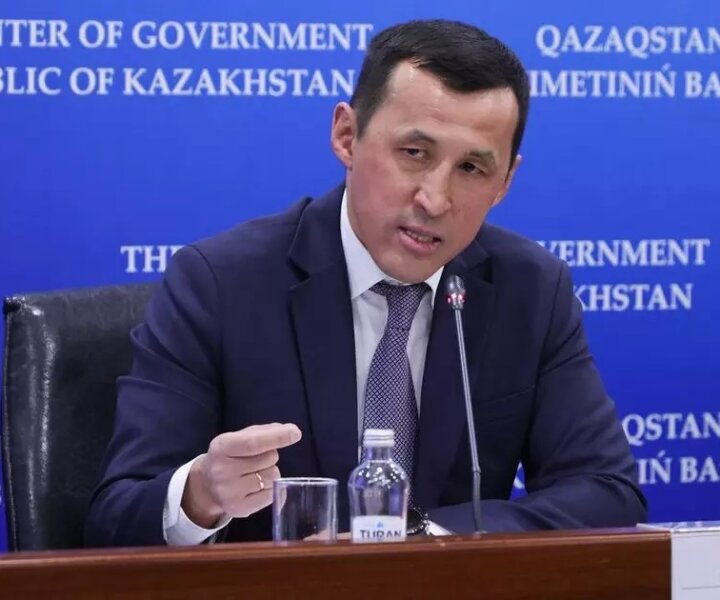 В Казахстане могут изменить правила налогообложения при переводах на карты