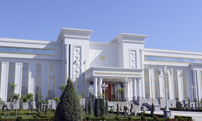 Герой-Аркадаг поздравил президента Туркменистана