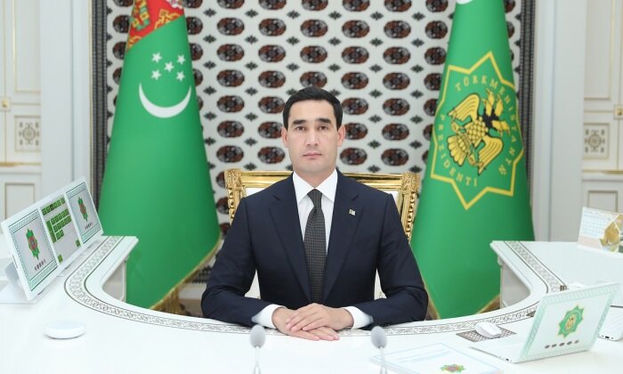 Президент Туркменистана заслушал отчет о работе сферы здравоохранения