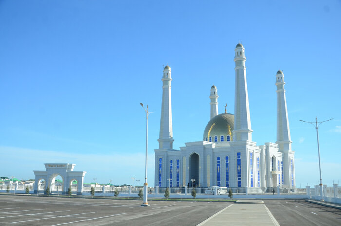В Туркменистане открылись новые мечети