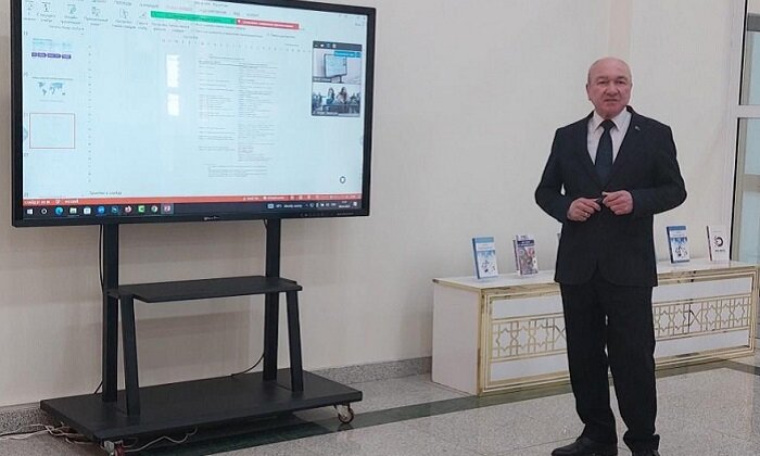 Преподаватель вуза Туркменистана выступил с лекцией перед армянскими студентами