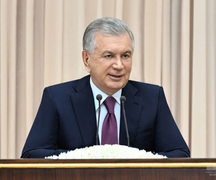 Глава Узбекистана поблагодарил лидера Казахстана за помощь с ДТП с 8 погибшими