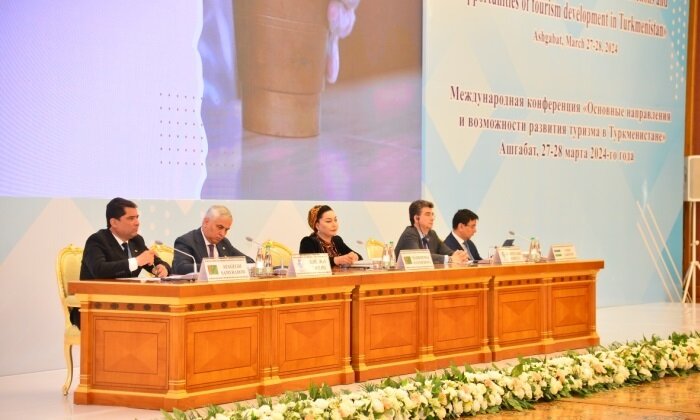 Туркменский студент отметил роль международного форума по туризму в Ашхабаде
