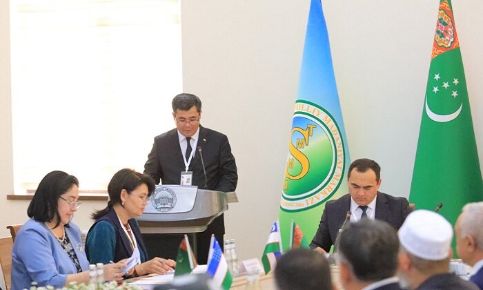 В Термезе прошла международная конференция в честь туркменского поэта Махтумкули